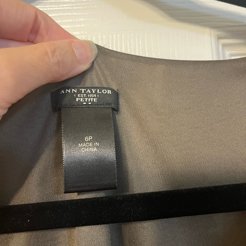 Ann Taylor EUC women’s dress size 6P..  pretty fall colors. - Picture 7 of 7